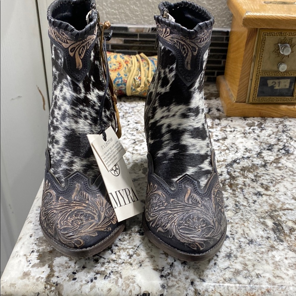 Myra Black and White Cowhide Cowboy Boots, Sz 8